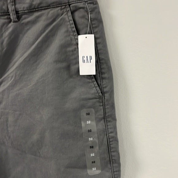 NWT Men's Khaki Shorts - Picture 2 of 5